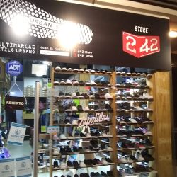 242 Store (Zapaterías en Merlo San Luis)