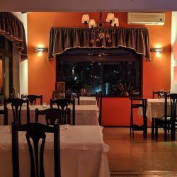Ambrogio Restaurante (Restaurantes en Merlo San Luis)
