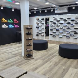 Aqua Calzados Carlos Paz (Zapaterías en Merlo San Luis)