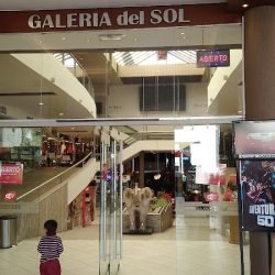 Centro Comercial Carlos Paz (Almacenes en Merlo San Luis)