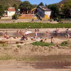 El Rio De Icho Cruz Asadores En El Balneario Municipal (Playas y zonas de baño en Merlo San Luis)