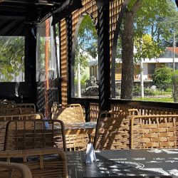 Kiwi Gastrobar (Bares en Merlo San Luis)