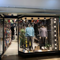 Punto Indumentaria (Tiendas de ropa en Merlo San Luis)