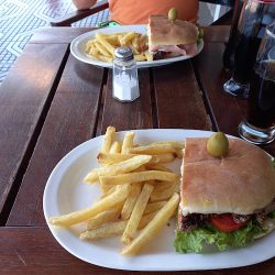 Resto Bar Pinni Fusión (Restaurantes en Merlo San Luis)