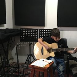 Ruaj Musica (Escuelas de música en Merlo San Luis)